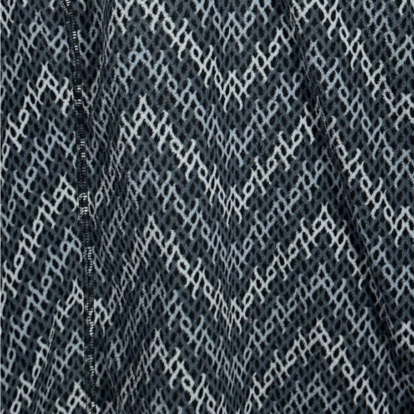 Columbia 1/4 zip lightweight fleece sweater, sz large, polyester, spring, layer - Picture 2 of 10